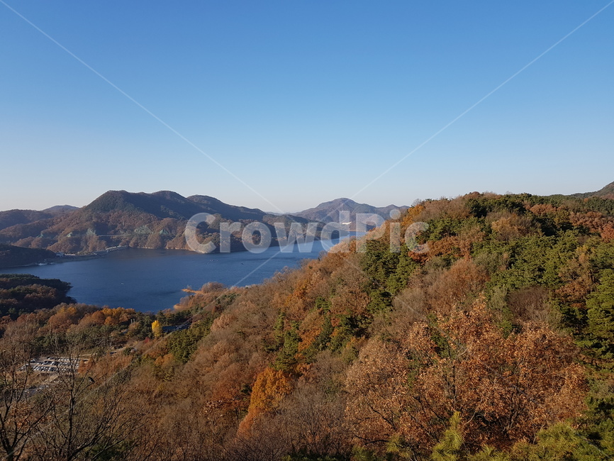 청남대,대청호,가을청남대,청남대가을,청남대단풍,대청호가을,대청호단풍,대청호수,호수,파란하늘,맑은하늘,하늘,산