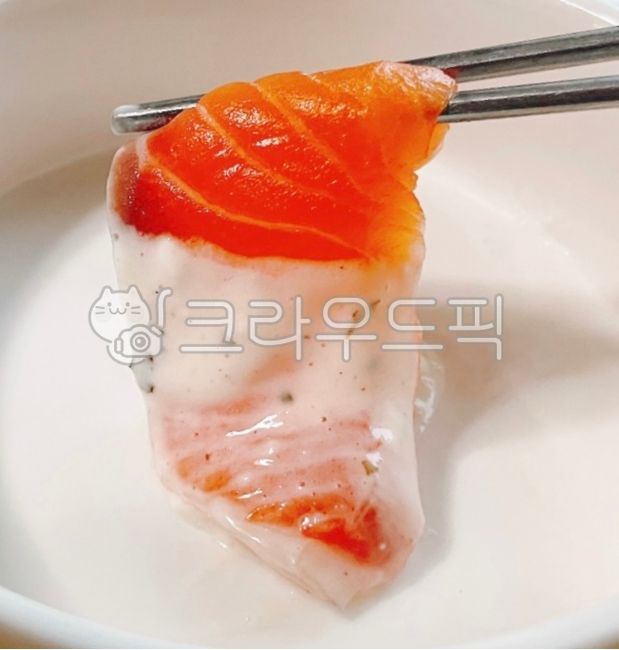 연어회,생선회,생선,연어,회,날음식,사시미,타르타르소스,소스,음식,요리,식사,식재료,먹방,안주,술안주,food,dish,cook,meal,fish
