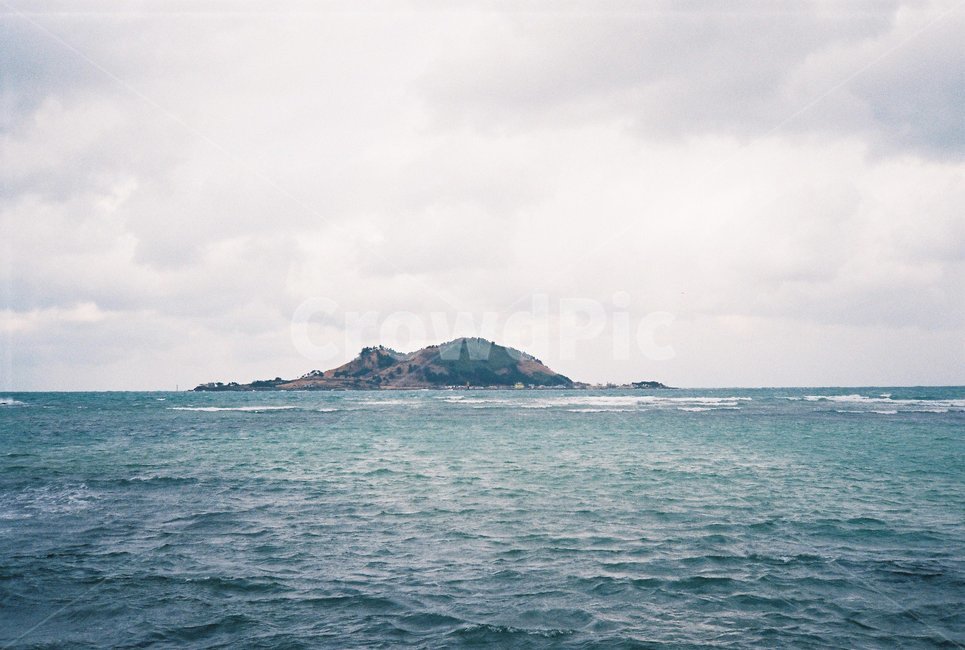 섬,바다,겨울,제주,풍경,자연,바닷가,자연,풍경,nature,landscape,제주도,jeju,jeju island,outdoors,옥외,land,땅,sea,water,물,ocean,대양,shoreline,해안선,coast,연안