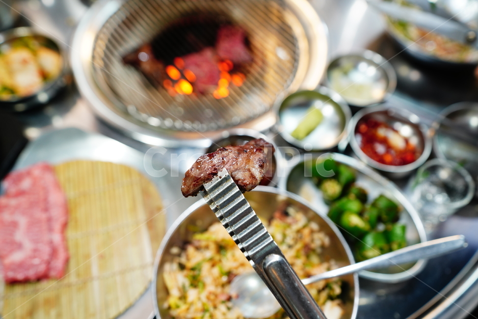 고기,한우,술안주,먹거리,식사,음식,푸드,집게,음식,식재료,요리,food,cook,meal,dishes,food reserves,육류,고기,meat,한식,한국음식,한국요리,korean food,korean dishes,korean meal,korean cook