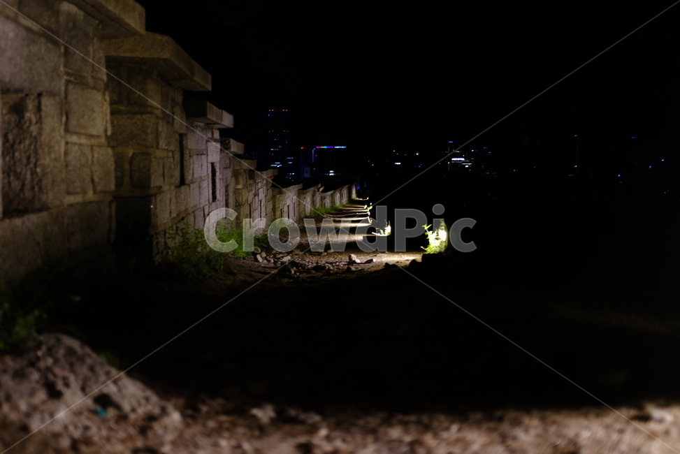 서울,야경,서울야경,낙산공원,혜화,감성,저녁,저녁야경,야경,밤,풍경,nightscape,night,landscape,building,건물,bunker,벙커
