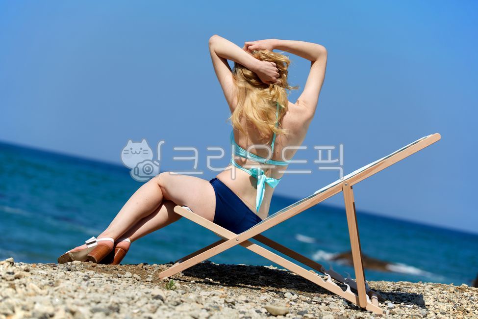 비키니,수영복,해변,해수욕장,라이프스터일,휴가,크레블,스포츠,신체,여자,젊은여성,젊은남녀,한명,bikini,swimsuit,beach,lifestyle,vacation,creble,body,watersports,women,youngwomen,여름사진공모전,oneperson,person,사람,human,인간,사람,인물,인간,human,person,여성,여자,woman,female,lady,여행,휴가,traveling,vacation,trip