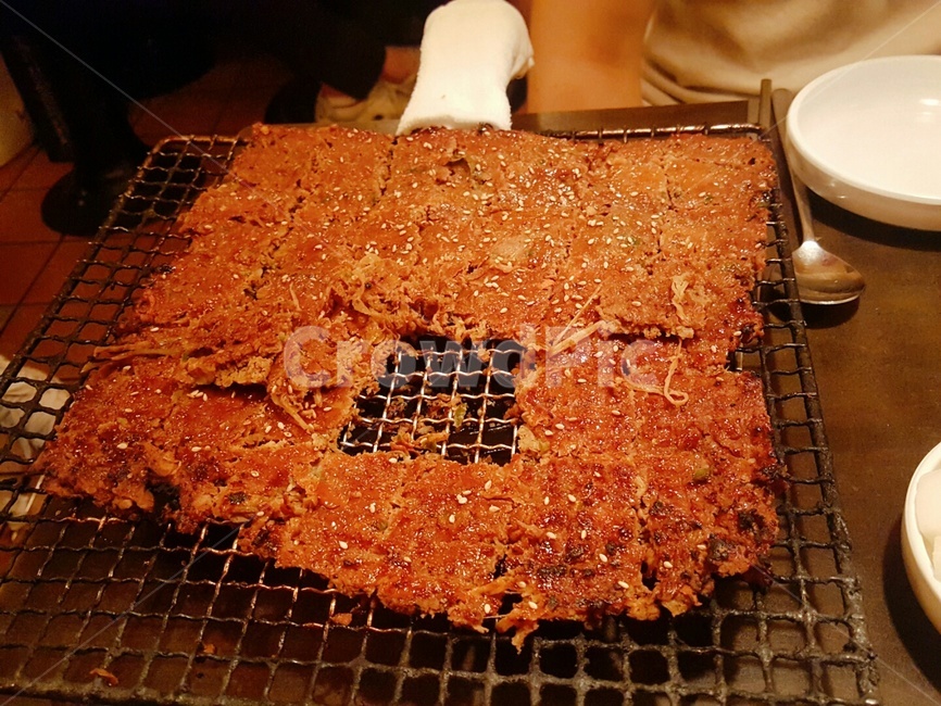 식욕자극,맛집,불판,떡갈비,군침도는