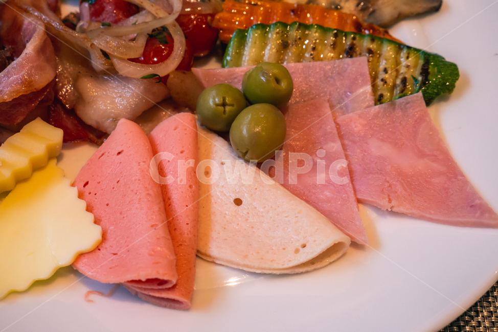 호텔조식,조식,음식,아침,블랙퍼스트,브렉퍼스트,아침식사,식사,햄,치즈,소시지,호텔식사,호텔아침식사,호텔조식테이블,구운채소,슬라이스햄,breakfast,hotelbreakfast,cheese,food,음식,식재료,요리,food,cook,meal,dishes,food reserves