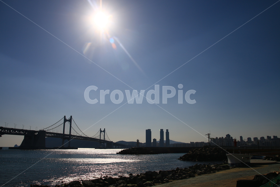 부산,부산여행,광안대교,풍경사진,뷰,풍경,스냅샷,태양,바닷가,광안리,민락수변공원,도시,풍경,city,landscape,한국도시풍경,한국도시경관,korea cityscape,flare,플레어,light,빛