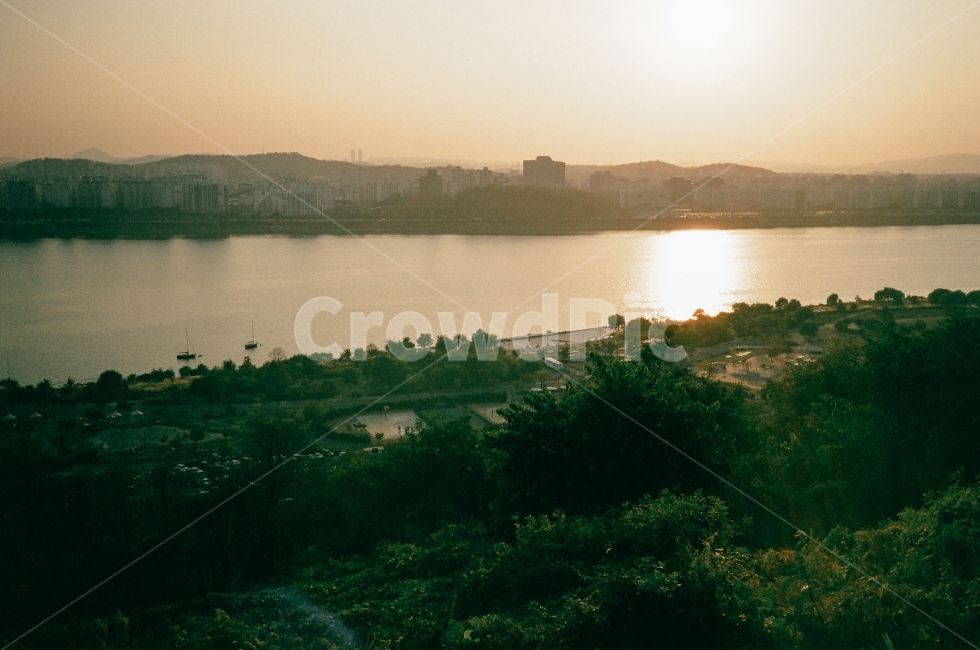 한강,노을,suset,한강공원,공원,필름사진,도시,풍경,city,landscape,한국도시풍경,한국도시경관,korea cityscape,감성,sensible,feeling,nature,자연,outdoors,옥외,flare,플레어,light,빛