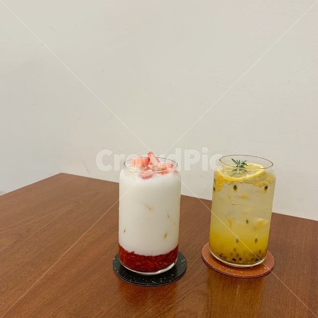 카페,감성사진,라떼,딸기,음료,에이드,음료수,drink,beverage