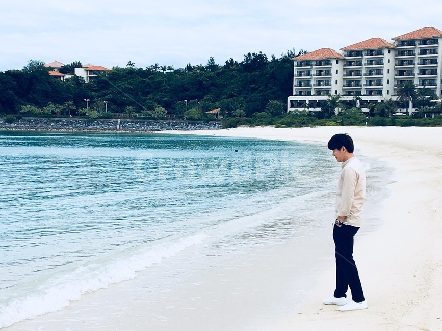 바다,리조트,옆모습,해변,beach,sea,male,man,해변,바다,beach,sea,사람,인물,인간,human,person,남성,남자,man,male