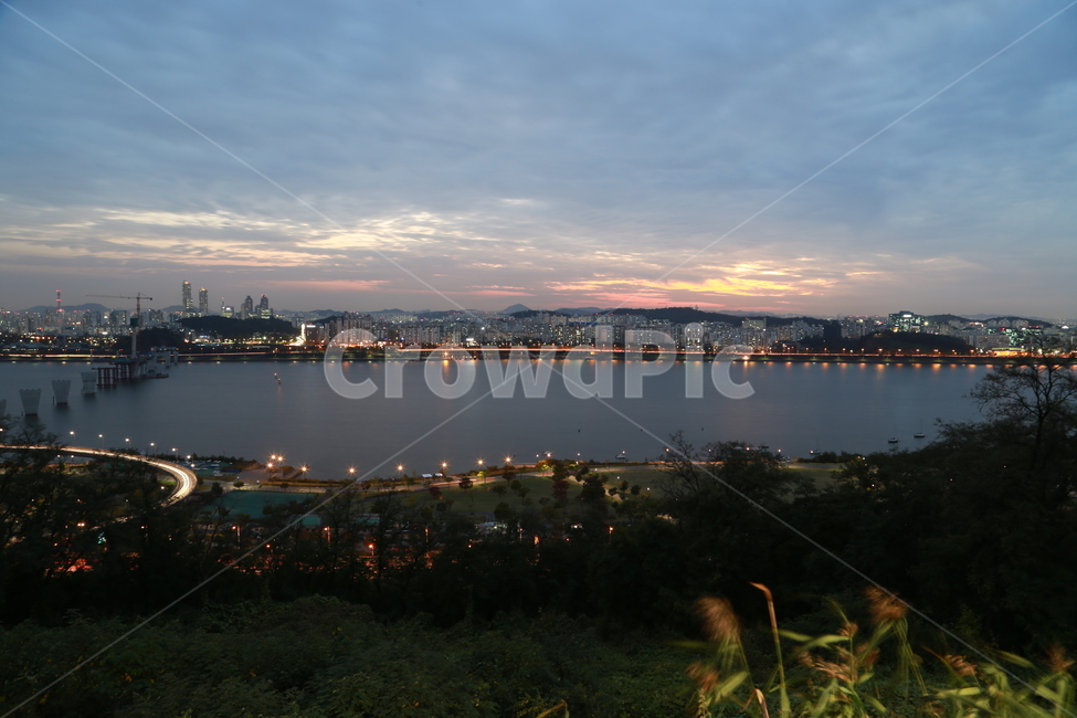 도시야경,도시,도심,도심야경,한강,한강야경,야경,밤,풍경,nightscape,night,landscape,도시,city,한국도시풍경,한국도시경관,korea cityscape,nature,자연,water,물,outdoors,옥외