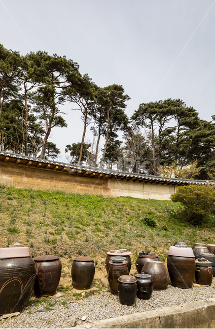 서산유기방가옥,문화재,장독,전통장독대,전통가옥,전통담장,한옥,관광지,한국전통,한국문화,korean traditional,korean culture