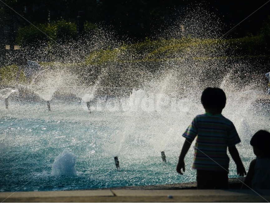 분수,물놀이,여름,시원한,감성,여름,계절,summer,season,사람,인물,인간,human,person,어린이,어린아이,child,children,kid,water,물