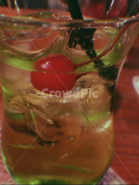 칵테일,유리,유리컵,술잔,얼음,술,주류,alcohol