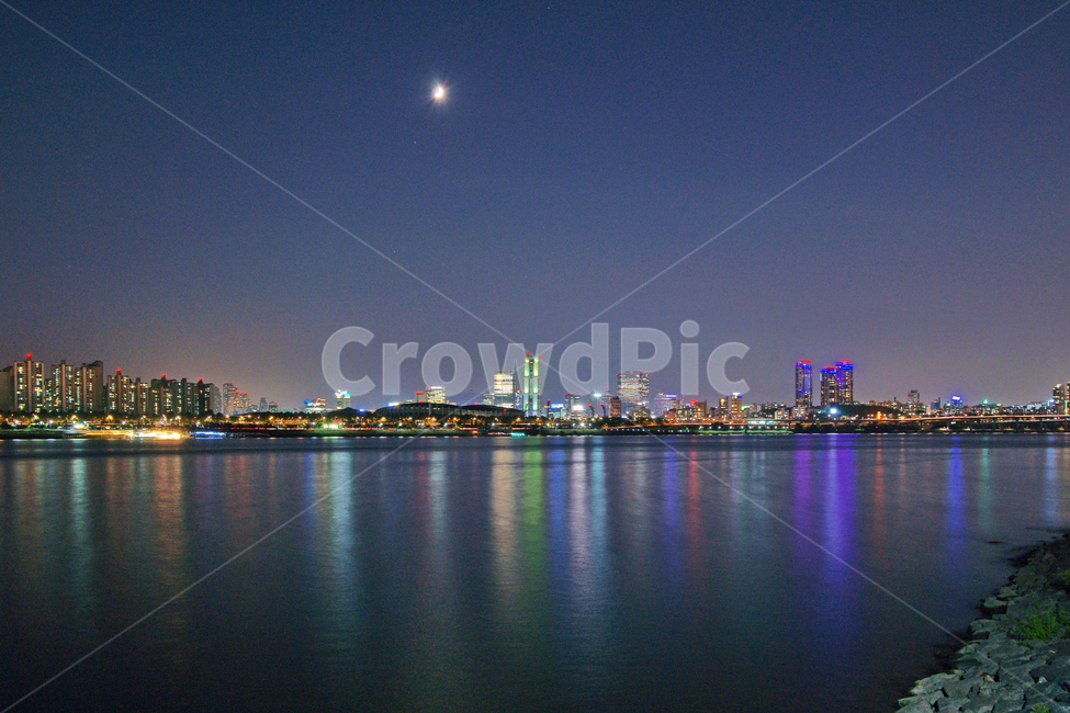 한강야경,한강,야경,청담동,건물,아파트,반영,초생달,야경,밤,풍경,nightscape,night,landscape,도시,city,한국도시풍경,한국도시경관,korea cityscape