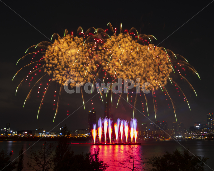 불꽃놀이,불꽃축제,서울국제불꽃축제,fireworks,한강,아경,한화불꽃축제,풍경,nightscape,night,landscape,도시,city,한국도시풍경,한국도시경관,축제,행사,festival,event,nature,자연,옥외,outdoors,감성,아름다운,beautiful,야경,밤,풍경,nightscape,night,landscape