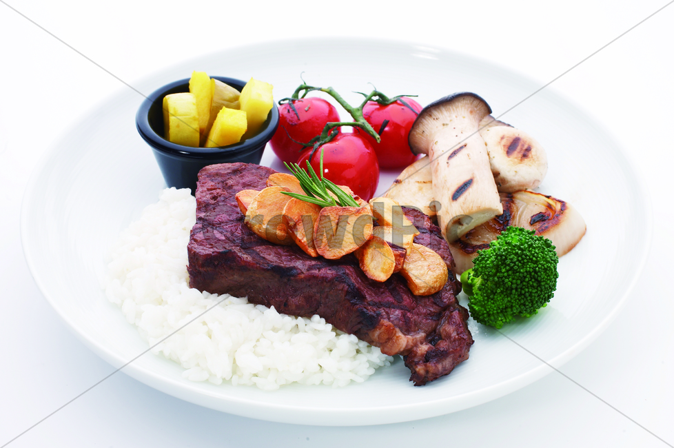 스테이크,소고기,등심스테이크,steak,요리,음식,맛있는,food,플래이팅,분위기,접시,장식,데코,레스토랑,데이트,외식,푸드,음식,식재료,요리,food,cook,meal,dishes,food reserves,육류,고기,meat,양식,서양음식,서양요리,western food,western dishes,western meal,western cook,누끼,remove background
