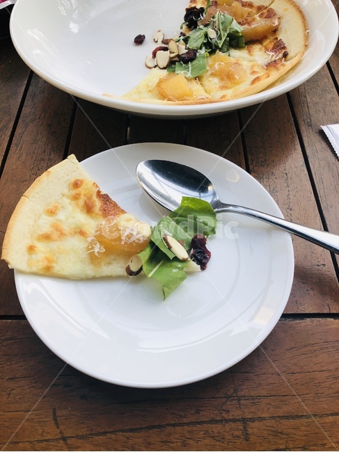 피자,한조각,샐러드,이탈리아,플레이팅,음식,음식,식재료,요리,food,cook,meal,dishes,food reserves,양식,서양음식,서양요리,western food,western dishes,western meal,western cook