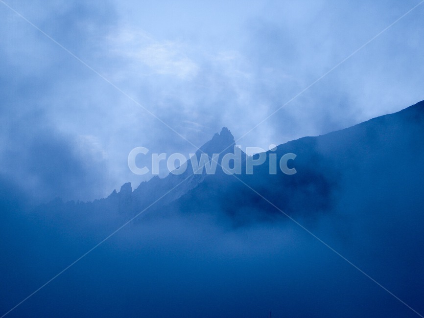 프랑스,샤모니,몽블랑,산,눈덮인산,안개,고요함,france,chamonix,montblanc,mountain,snowcappedmountain,mist,tranquility,자연,풍경,nature,landscape,weather,날씨,outdoors,옥외,fog