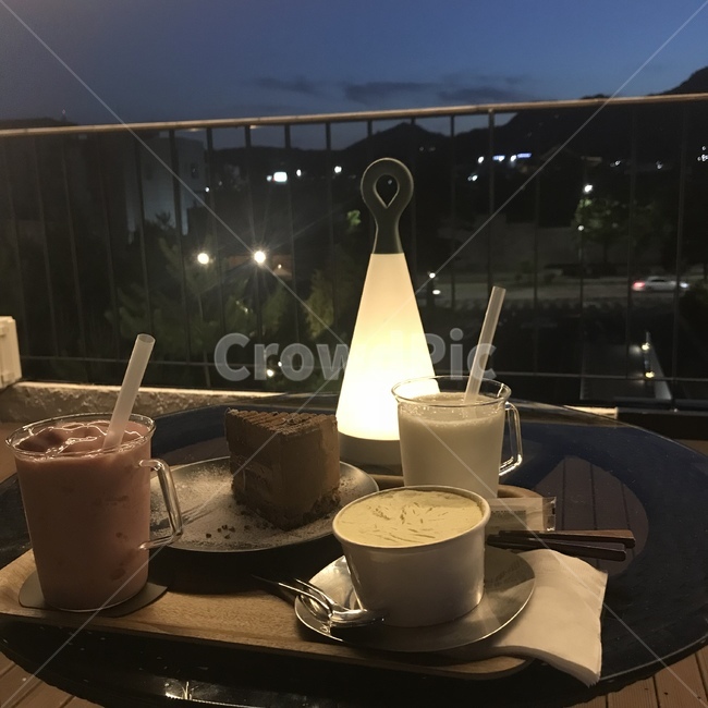 야외카페,옥상카페,테라스카페,카페,디저트