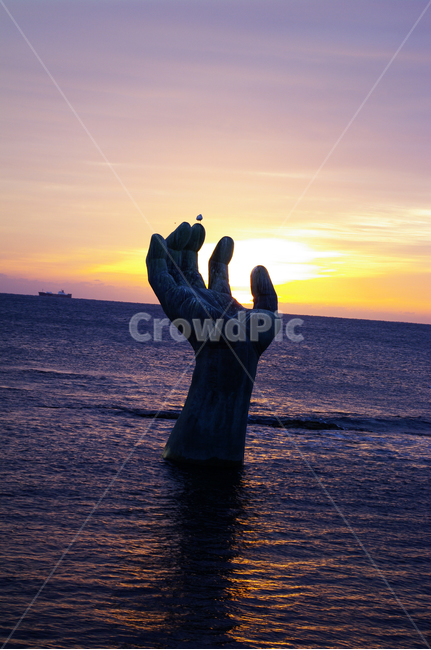 바다,하늘,구름,풍경,해맞이,일출,sunrise,호미곶,상생의손,랜드마크,landmark,랜드마크,landmark,tourist attraction,한국랜드마크,한국관광지,한국명소,korea landmark,korea tourist attraction