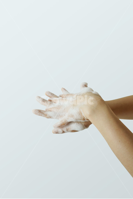 손,손소독,손씻기,공중보건,위생,비누거품,거품,비누,청결,누끼,보건,의료,헬스케어,건강,감염,핸드워시,손청결,hand,wash,bubble,human,health,medical,clean,사람,인물,인간,human,person,신체일부,몸,body