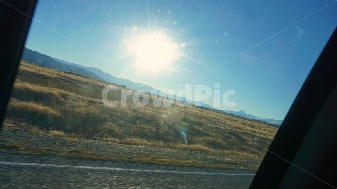 차안,하늘,산,해,파란색,차도,길,sun,sky,car,road