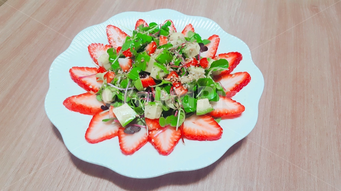 딸기,샐러드,딸기샐러드,아보카도,strawberry,salad,avocado,음식,식재료,요리,food,cook,meal,dishes,food reserves