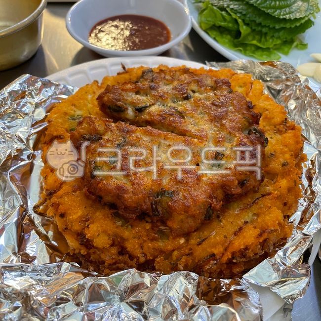 Gwangjang Market,Bindaetteok,Korean pancake,Mung Bean Bindaetteok,koreafood