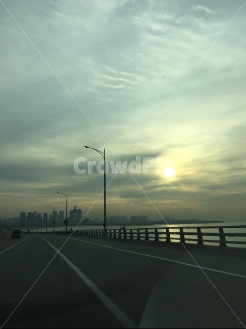 인천대교,다리,바다의다리,바다,태양,자연,풍경,nature,landscape,road,도로,freeway,고속 도로,highway,고속도로
