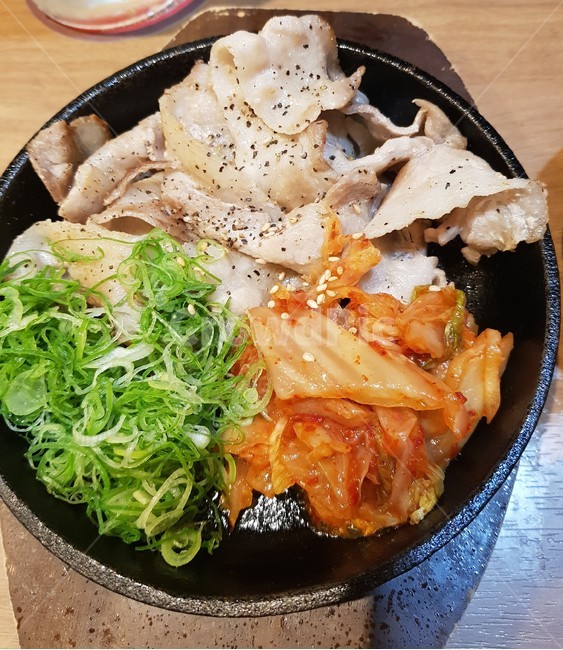 삼겹살,일본음식,김치,파,우삼겹,음식사진,먹스타그램,오늘의메뉴,맛집,맛집추천,음식기록,일상기록,푸드스타그램,음식스타그램,미식,한끼식사,외식메뉴,집밥,요리사진,플레이팅,푸짐한한상,맛있는한끼,식사시간,맛집투어,먹방,식단관리,야식,점심메뉴,저녁메뉴,간식타임,푸드사진,일상공유,음식취향,한식양식,음식,식재료,요리,food,cook,meal,dishes,food reserves,육류,고기,meat