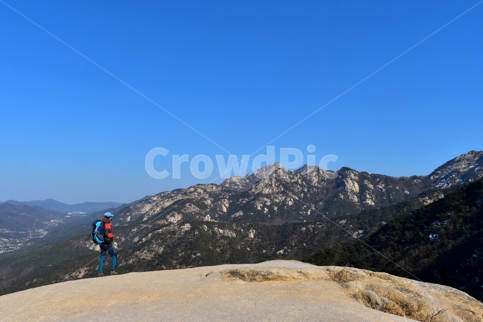 북한산,기자촌능선,풍경,자연,국립공원,서울,도심지,명산,겨울,힐링,산행지,국내여행,자연풍경,산사진,Seoul,Korea,National,Park,비경,산행,등산,트레킹,100대명산,기암,바위산,백운대,바위,암봉,암봉우리,족두리봉,향로봉,비봉,인증,나의모습,자연,풍경,nature,landscape,한국자연풍경,한국자연경관,korea nature landscape,사람,인물,인간,human,person,남성,남자,man,male,스포츠,레저,운동,sports,leisure,exercise,outdoors,옥외