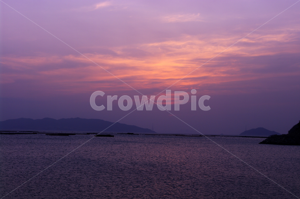 노을,sunset,일몰,바다,하늘,구름,풍경,자연,풍경,nature,landscape,outdoors,옥외,sky,dusk,황혼,dawn,새벽,red sky,붉은 하늘