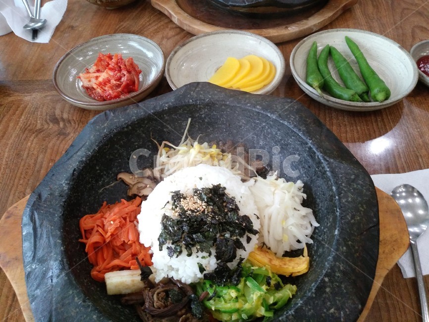 비빔밥,돌솥비빔밥,밥,나물,식사,음식,식재료,요리,food,cook,meal,dishes,food reserves,한식,한국음식,한국요리,korean food,korean dishes,korean meal,korean cook