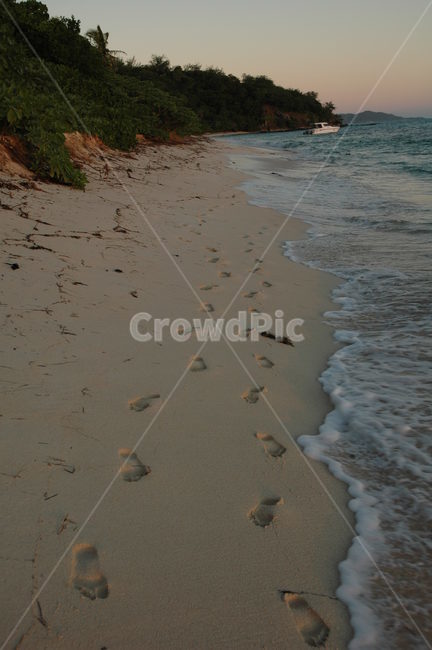 발자국,백사장,바닷가,선셋,감성사진,해변,노을,파도,섬,footprint,sandybeach,tracks,sunset,island,해변,바다,beach,sea