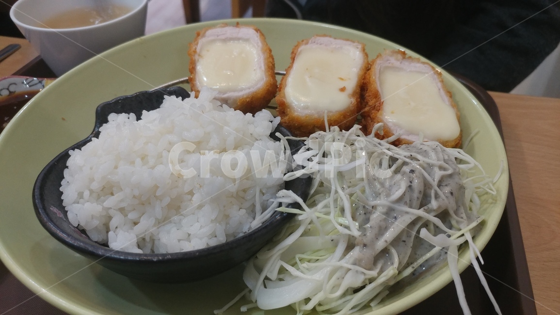 치즈가츠,치즈가쓰밥,치즈가쓰한접시,모짜렐라치즈돈가스,치즈돈가스,치즈돈가쓰
