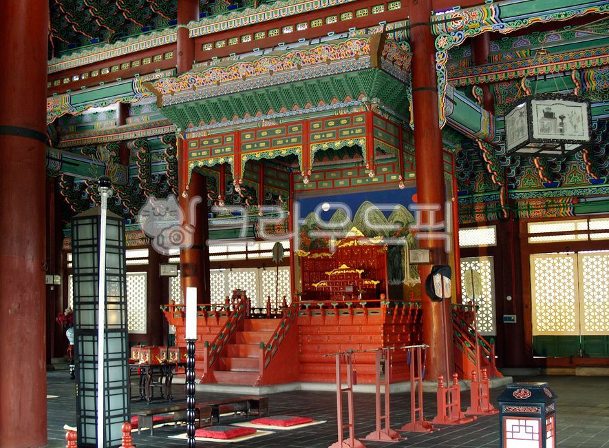 고궁,궁궐,궁,건물,처마,단청,경복궁,창덕궁,내부,근정전,인정전,일월도,일월오봉도,어좌