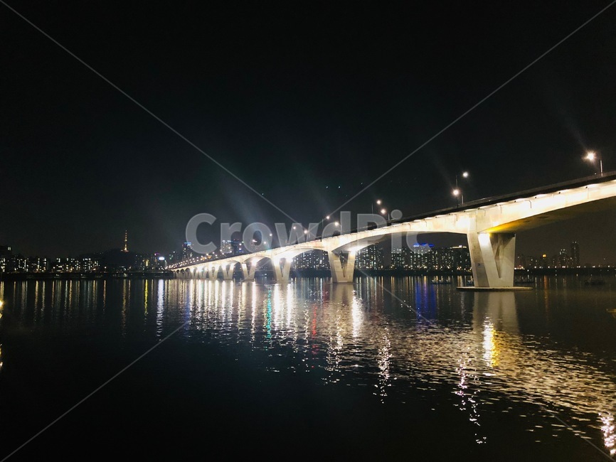 여의도,한강,야경,필터,밤,불빛,풍경,조명,도시,night,nightview,bridge,sunset,sky,hangangriver,nightscape,야경,밤,풍경,nightscape,night,landscape,도시,city,한국도시풍경,한국도시경관,korea cityscape,building,건물,다리