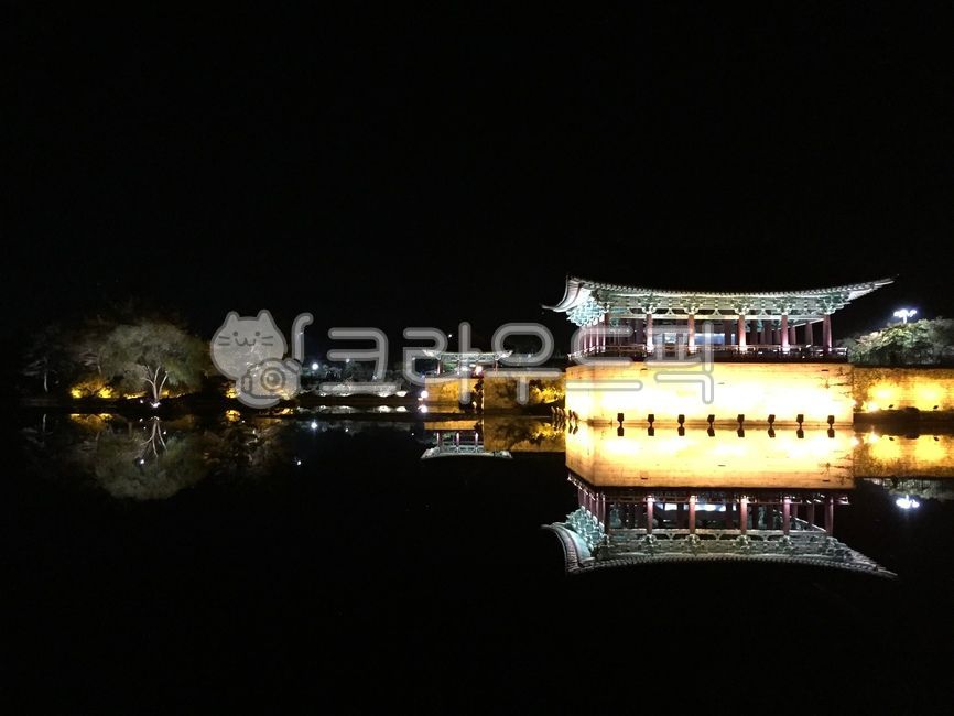 pond,capital,destination,cultural property,tradition,old capital,architecture,king,Anapji Pond,tourist destination,night,koreantraditional,Silla,heritage,Silla period,korean,cultural heritage,Gyeongju,culturalheritage,outdoors,gyeongju,oldcapital,Donggung