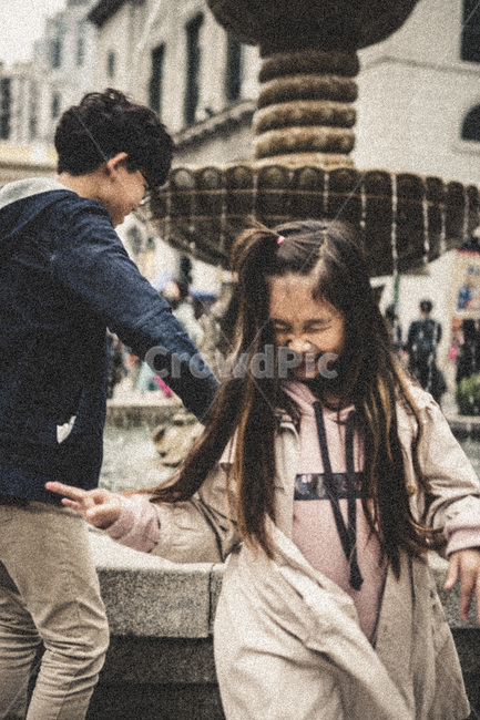 인간,사람,여자아이,천진난만,장난,남매,human,person,사람,인물,인간,human,person,어린이,어린아이,child,children,kid