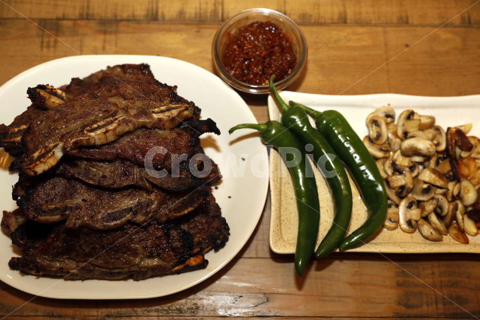 갈비,식사,외식,마늘,버섯,음식,식재료,요리,food,cook,meal,dishes,food reserves,육류,고기,meat,한식,한국음식,한국요리,korean food,korean dishes,korean meal,korean cook