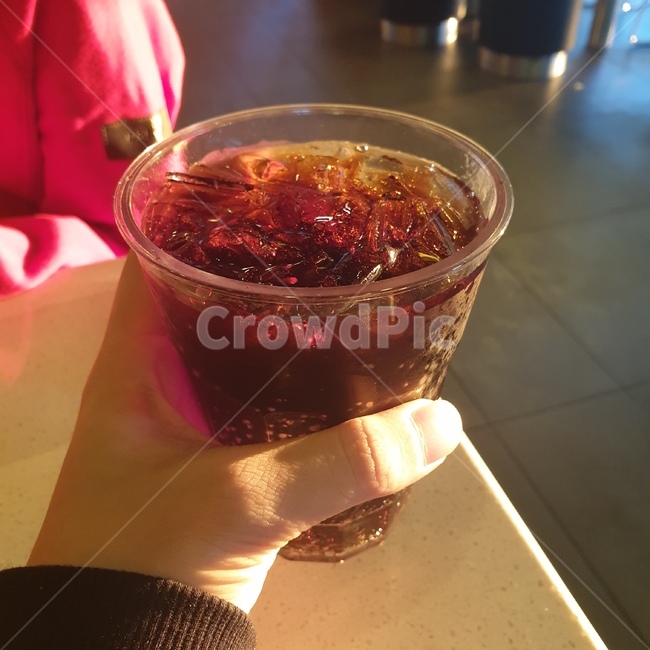 콜라,탄산,음료,음식,손,음료수,drink,beverage