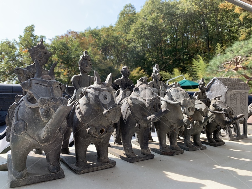 토기,역사,역사체험,조선시대,고려시대,조각상,동상,석상,조형물,statue,bronze statue,stone statue