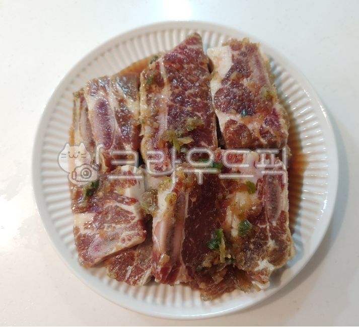 Frozen storage,Frozen products,beef,raw meat,seasoned meat,One bite of la ribs,food