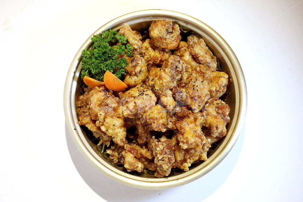 간장치킨,치킨,통닭,chicken,닭튀김,음식,식재료,요리,food,cook,meal,dishes,food reserves