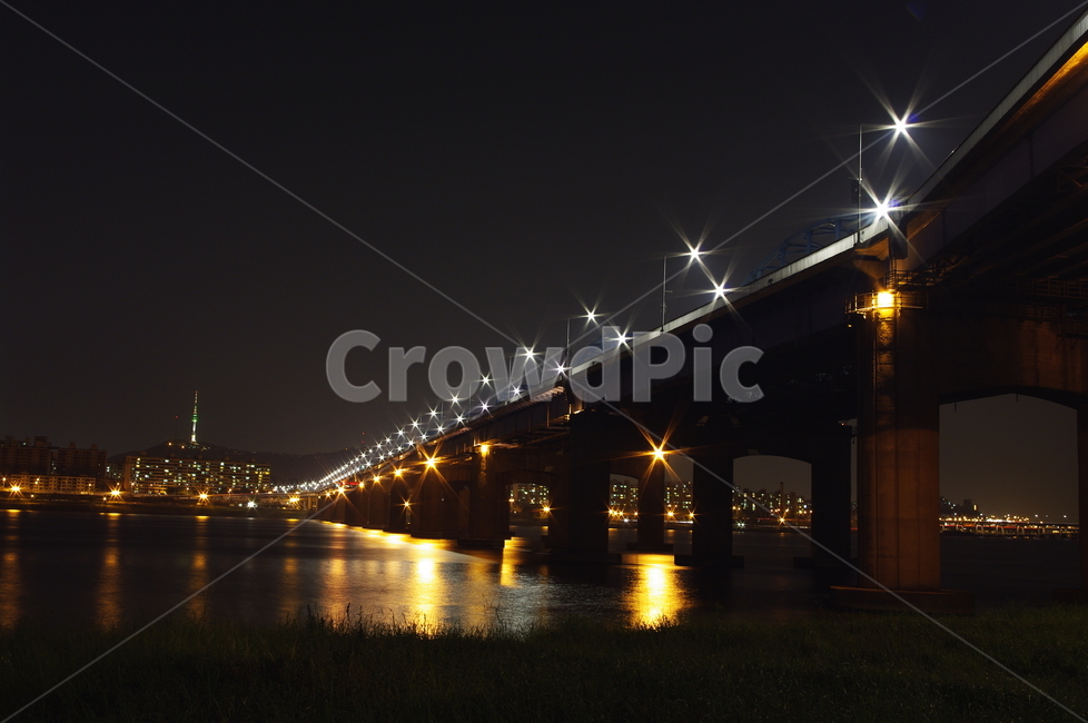 서울,한강,대교,야경,풍경,빛,조명,다리,야경,밤,풍경,nightscape,night,landscape,도시,city,한국도시풍경,한국도시경관,korea cityscape,bridge,building,건물
