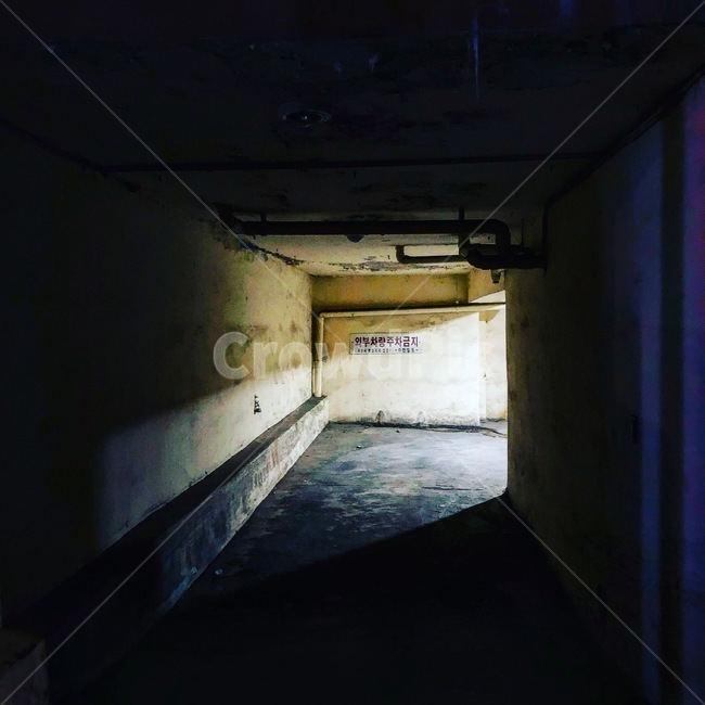 vintage,night,retro,dark,picturesque