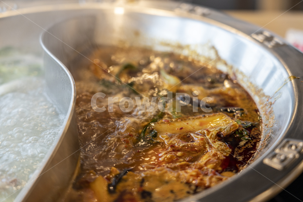 샤브샤브,훠궈,마라탕,사천음식,홍탕,food,음식,meal,dish,식사,요리,음식,식재료,요리,food,cook,meal,dishes,food reserves,중식,중국음식,중화요리,chinese food,chinese dishes,chinese meal,chinese cook