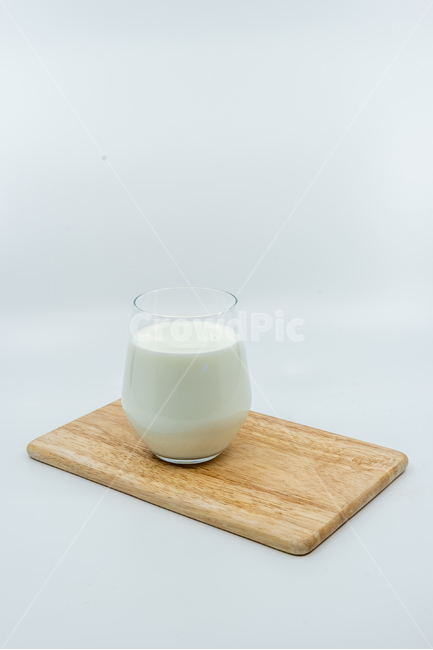 우유,밀크,음료,유리잔,카페음료,음료수,drink,beverage,누끼,remove background