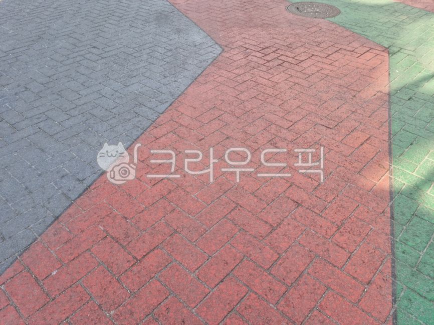 sidewalk,길,보도,road,walkway