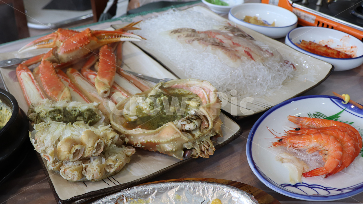 food,음식,seafood,해물,sealife,해양생물,새우,대게,kingcrab,회,한상,해산물,shrimp,계란찜,콘치즈,egg,생선,fish,랍스터,lobster,음식,식재료,요리,food,cook,meal,dishes,food reserves