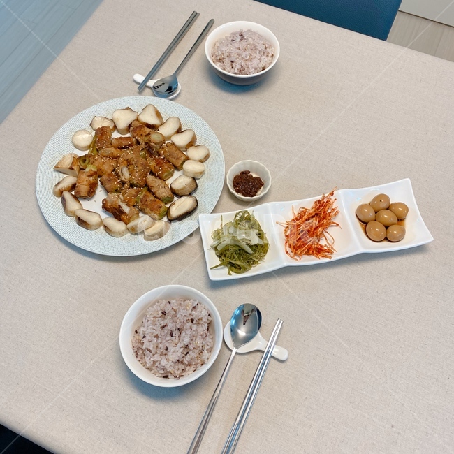 밥,쌀,음식,집밥,가정식,food,meal,식사,요리,dish,음식,식재료,요리,food,cook,meal,dishes,food reserves,한식,한국음식,한국요리,korean food,korean dishes,korean meal,korean cook